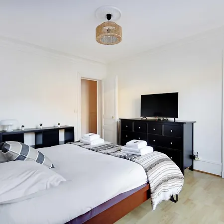 Peaceful 2br-4p - Arc De Triomphe * Paříž