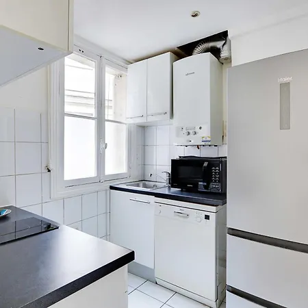 Apartment Peaceful 2br-4p - Arc De Triomphe